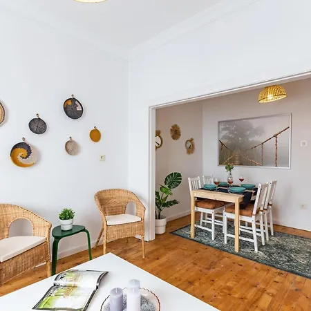 Daire Colorful Flat With Excellent Location Near Trendy Attractions In Kadikoy *