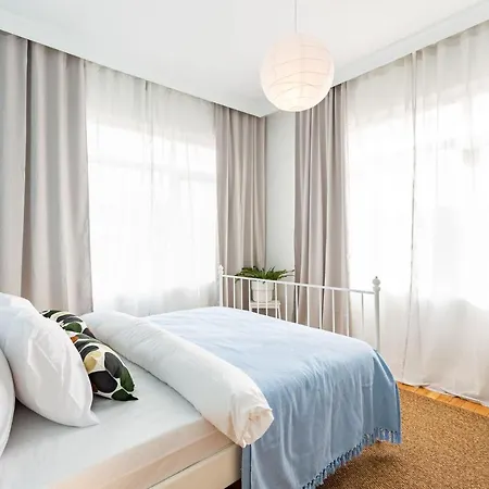 Daire Colorful Flat With Excellent Location Near Trendy Attractions In Kadikoy