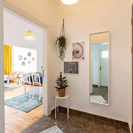 Daire Colorful Flat With Excellent Location Near Trendy Attractions In Kadikoy İstanbul