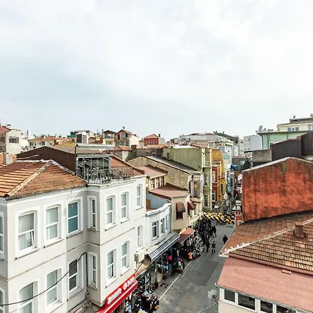 Daire Colorful Flat With Excellent Location Near Trendy Attractions In Kadikoy *